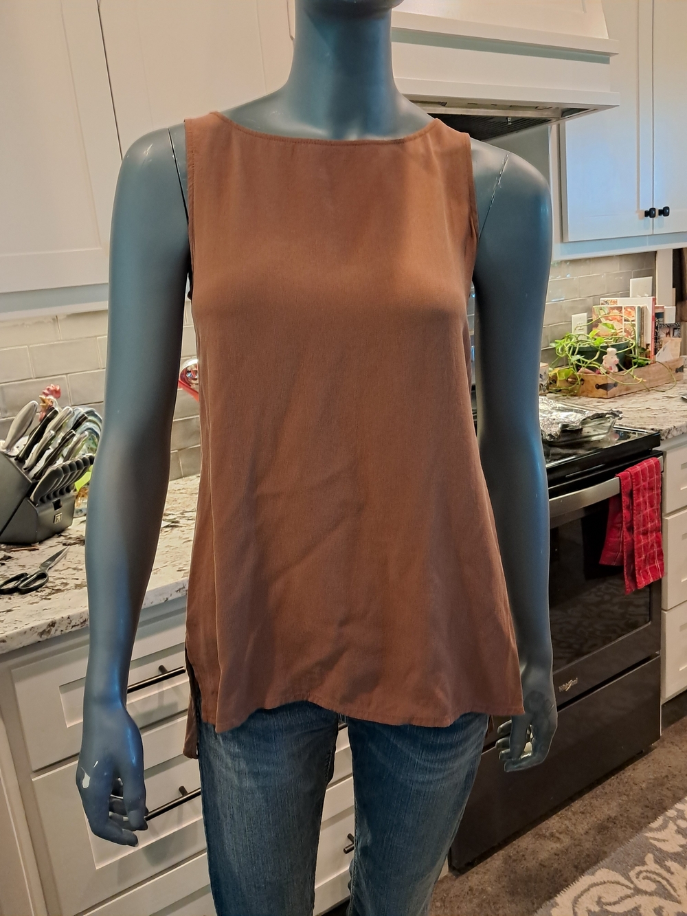 Eileen Fisher Sleeveless Scoop Neck Tank - Chestnut Brown